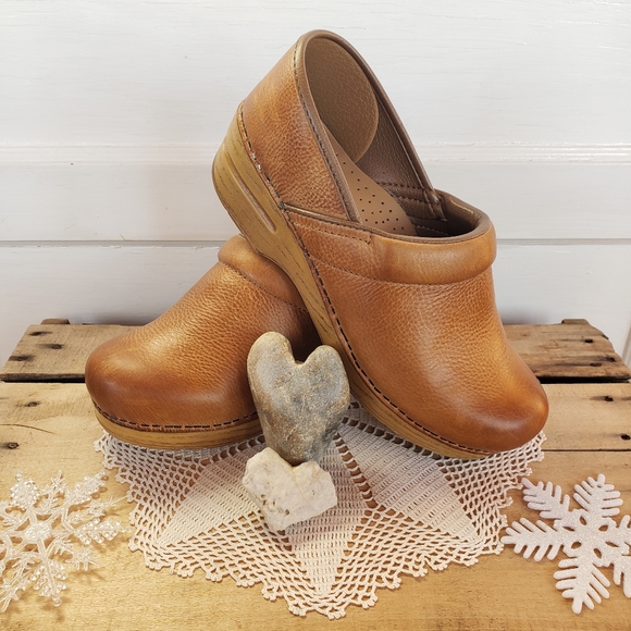 Dansko Shoes - Dansko Pro Honey Clogs Burnished Distressed Pebble Leather Boho Cottage 8.5-9